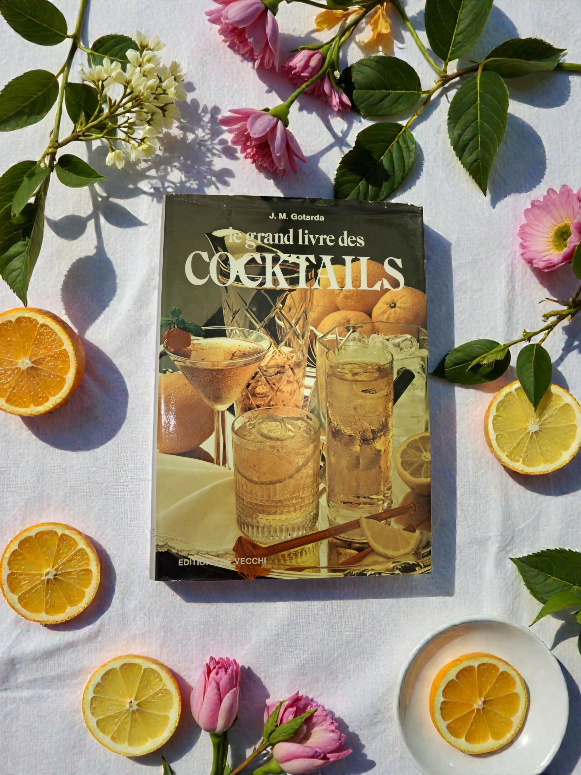 Le grand livre des cocktails