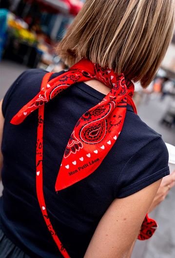 Foulard rouge 1