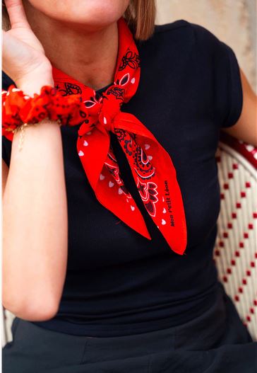 FOULARD ROUGE 2