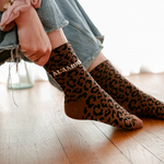 chaussettes-leopard-marron-a-la-vie-a-l-amour-1