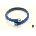 Bracelet Africa galuchat bleu et perles de tahiti (5)