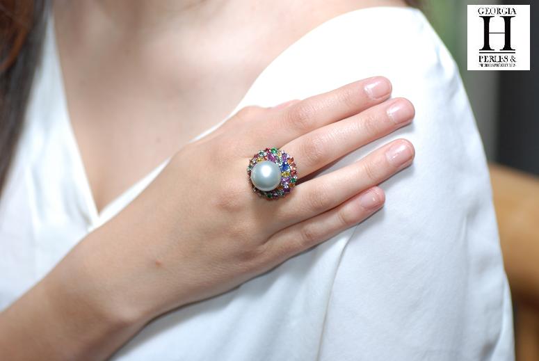 Bague Saphirs , brillants, tsavorites  et perle de tahiti (3)