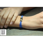 Bracelet manchette soie bleue et perles de tahiti (5)