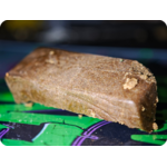 Zoom sur le Hash Venom THCA – Texture souple, non grasse, extraction naturelle haut de gamme, 35 à 39 % de THCA.