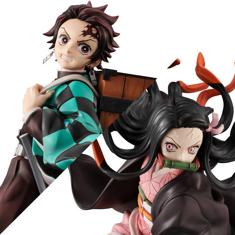 demon-slayer-figurines-kamado-brother-sister-precious-g-e-m-megahouse