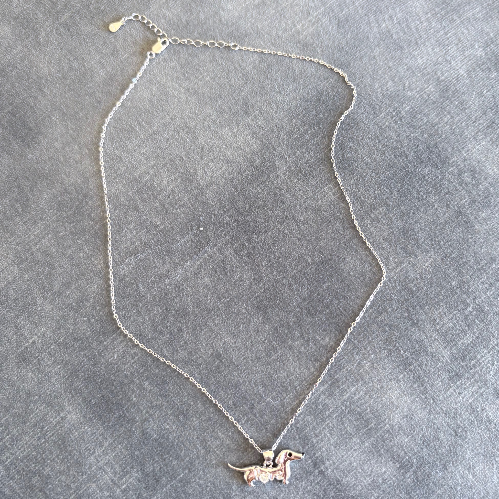 Pendentif teckel zircon 3
