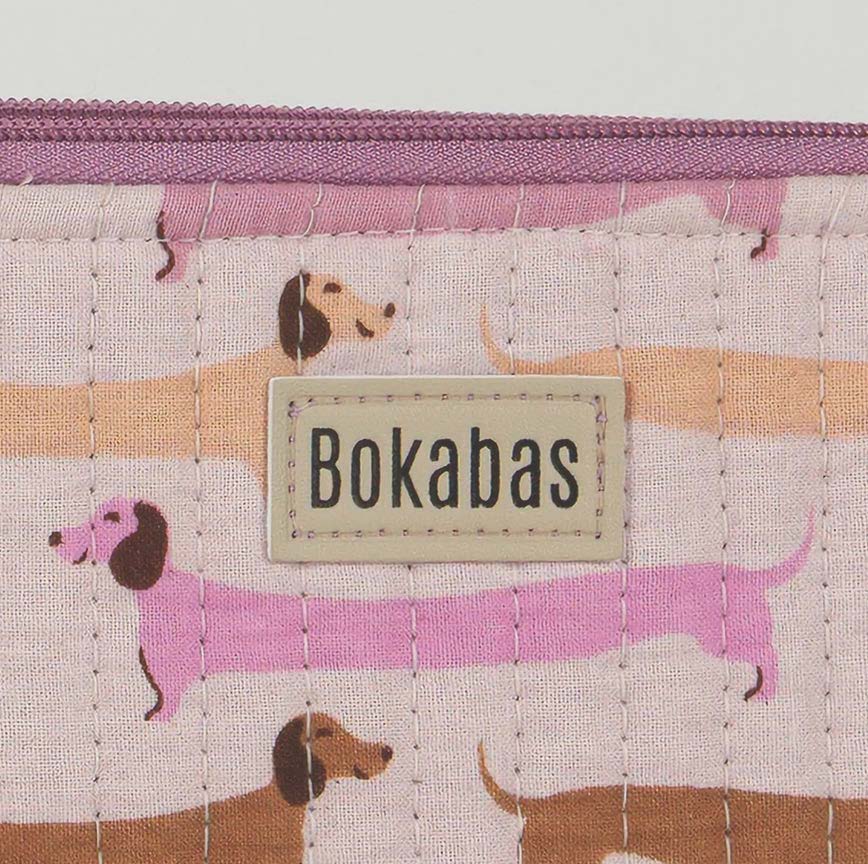 Sigle BOKABAS sur étiquette cousue