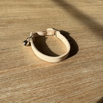 collier chat beige