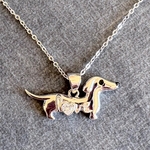 Pendentif teckel zircon 1