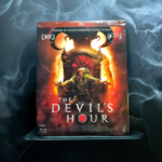 Jaquette du Blu-ray The Devil's Hour, édition Wild Side avec fourreau cartonné