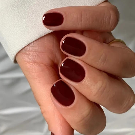 Vernis semi-permanent mains Saint-Quentin