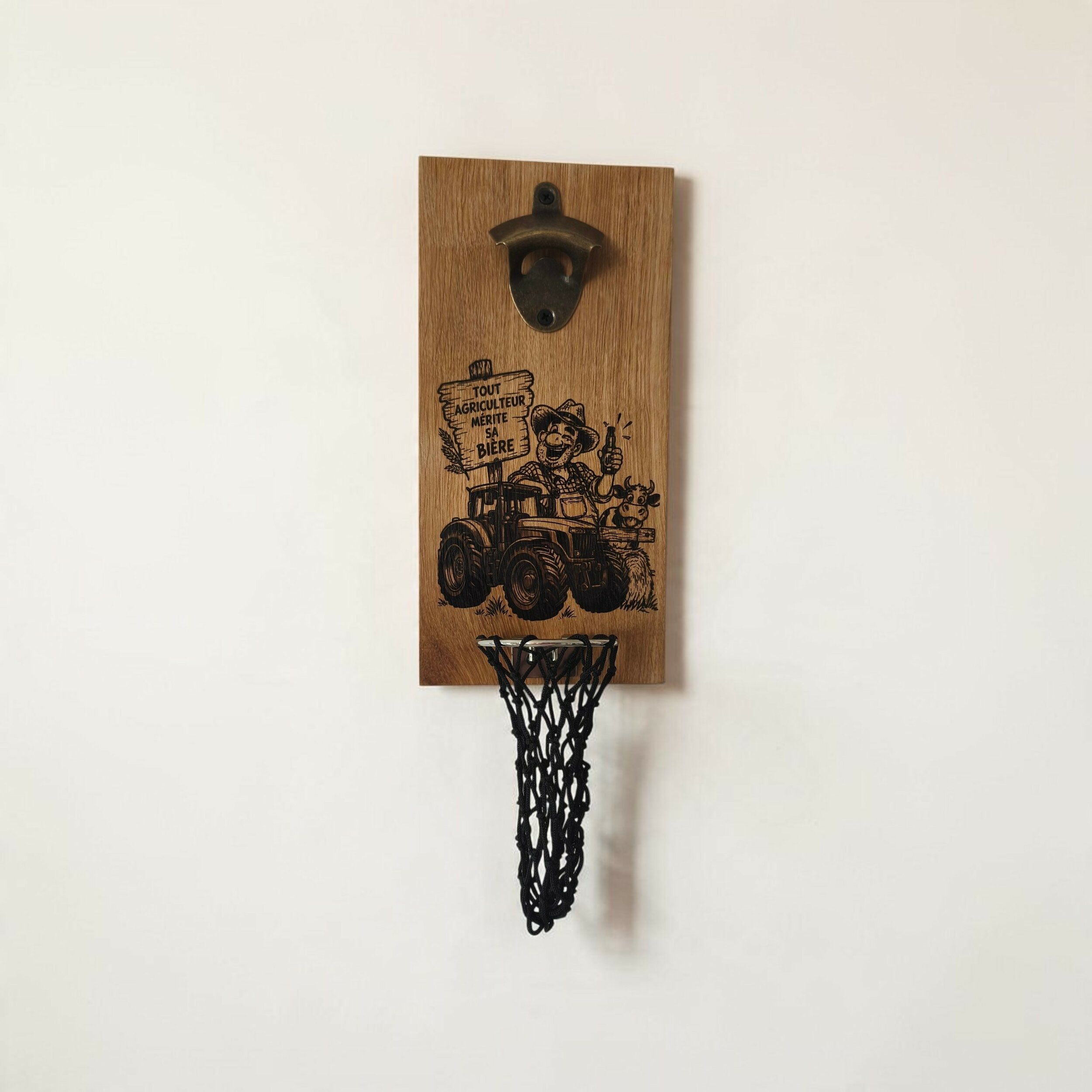 Décapsuleur mural avec panier et attache