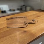 planche artisanale en chêne  lapéro et le saucisson cest la vie