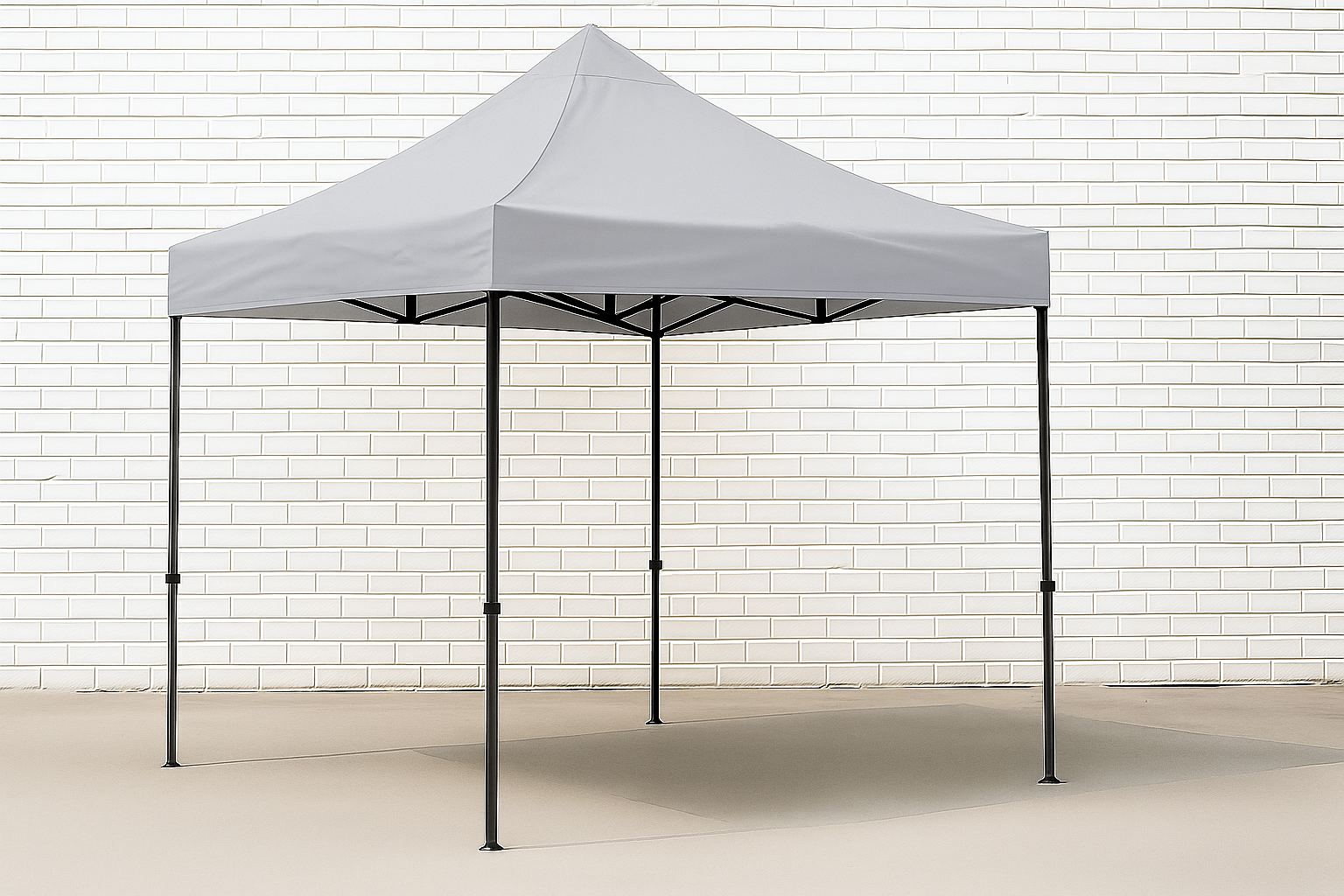 20250922-1940-tente-gris-clair-remix-01k5s820prf2nakqe533x88rp9