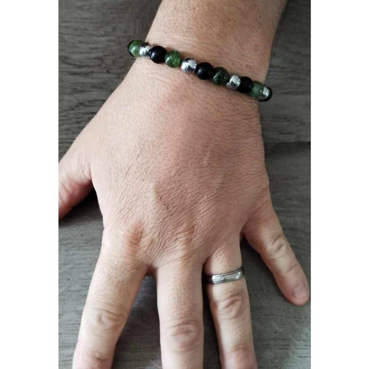 Bracelet-en-perles-Bruno-1-zoom