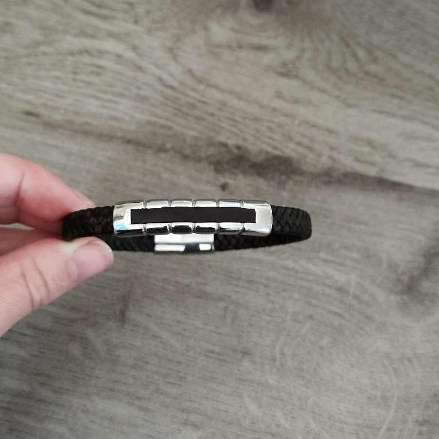 Bracelet-en-cuir-Antoine-1-zoom