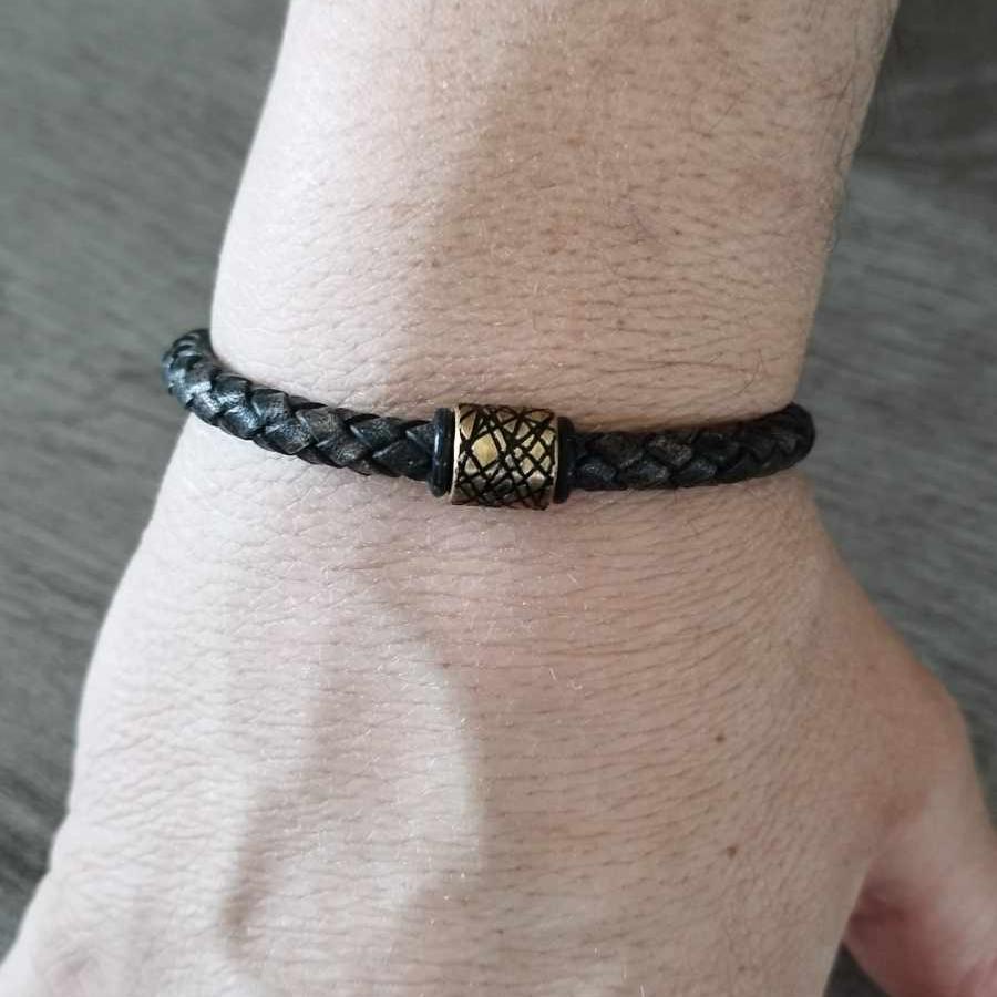 Bracelet-en-cuir-Marcos-1-zoom