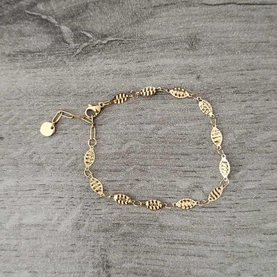 Bracelet-dore-Sacha-zoom