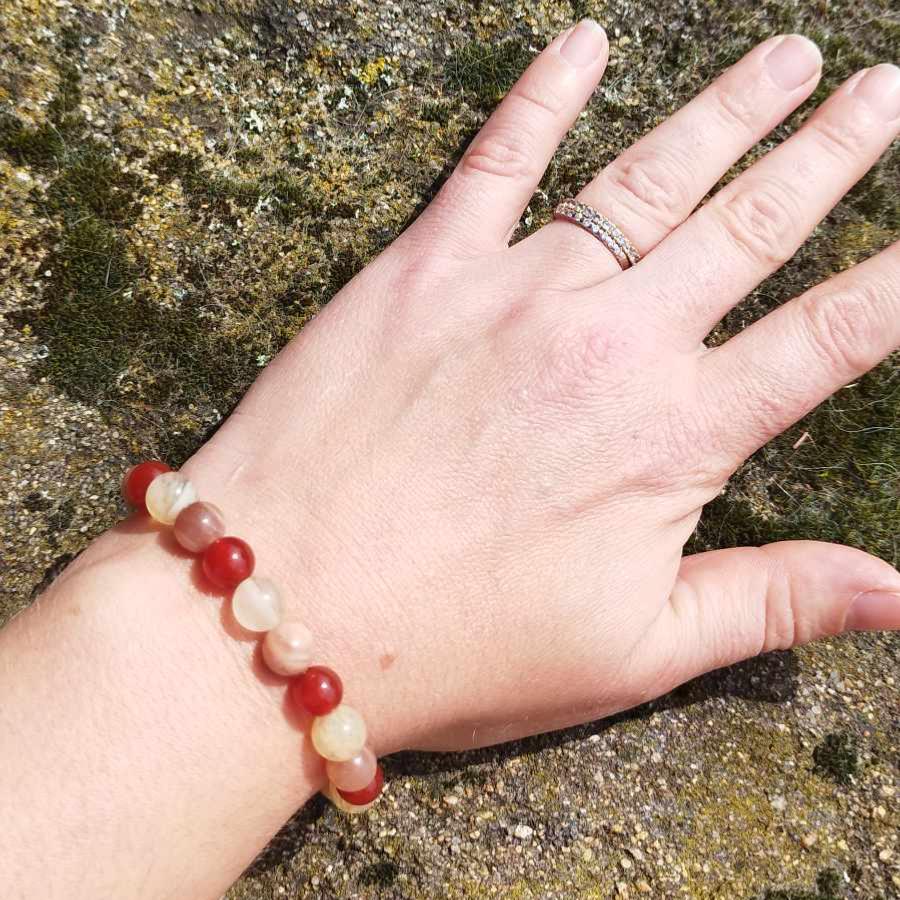 Bracelet-Vitalite-en-Citrine-Cornaline-et-Pierre-du-soleil-2-zoom