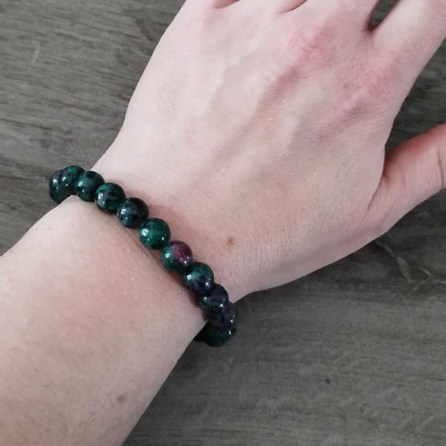 Bracelet-en-perles-rubis-zoisite-1-zoom