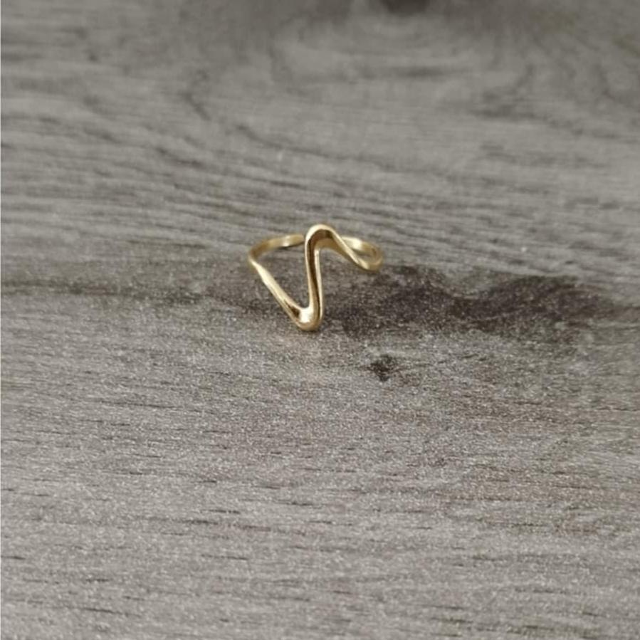 Bague-doree-Dina-1-zoom