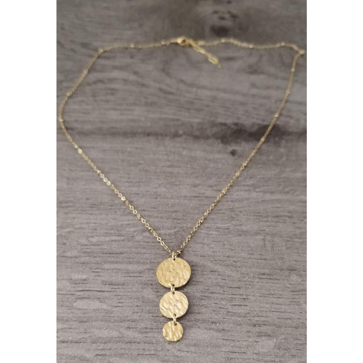Collier-dore-Avril-1-zoom