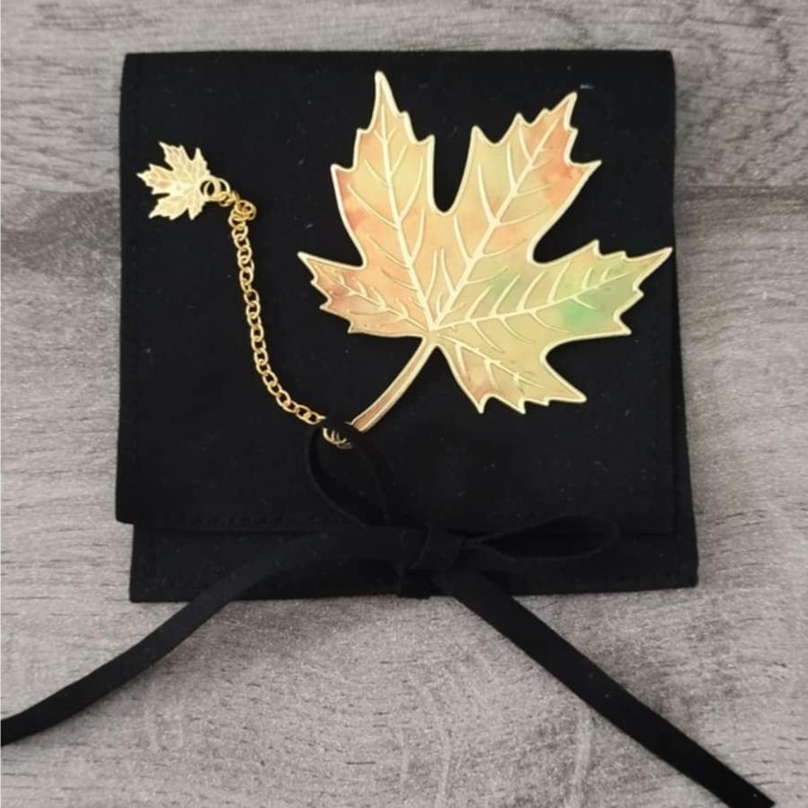Marque-Page-feuille-automnale-zoom