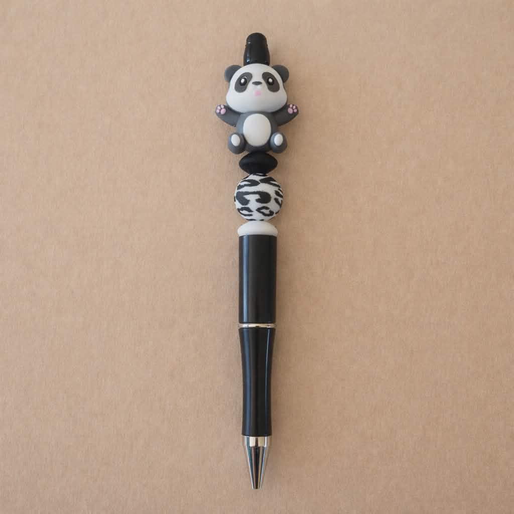Crayon kawaii panda