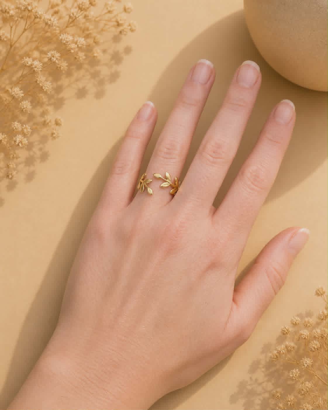 Bague dorée Daphnée 1