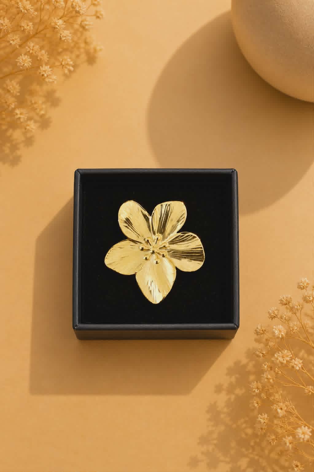 Bague dorée Nour 1