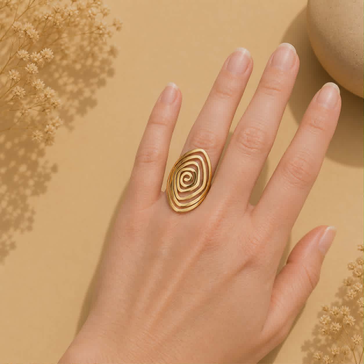 Bague dorée Marjorie 1