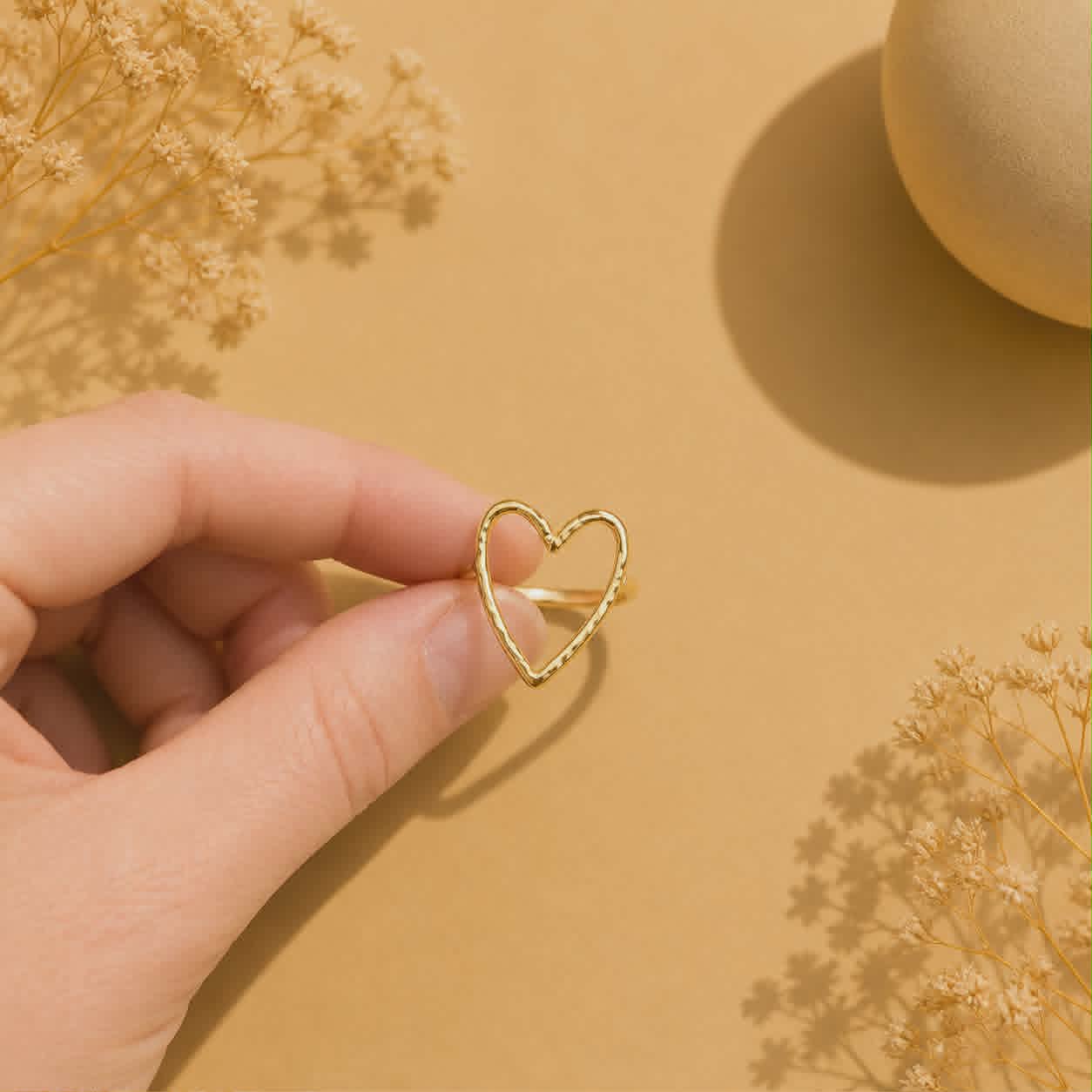 Bague dorée coeur 1