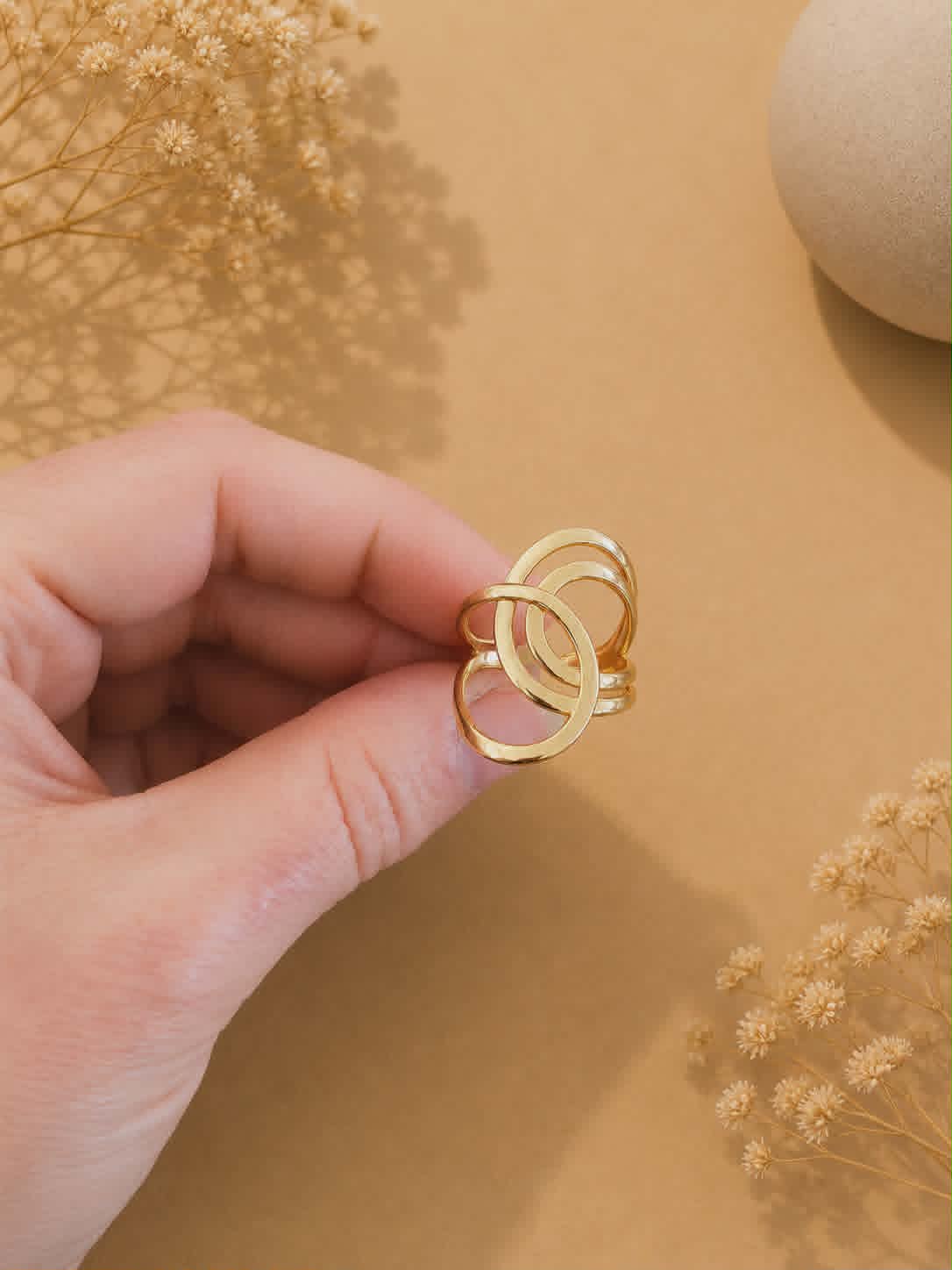 Bague dorée Aïka 1