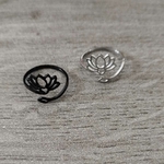 Bague-noir-et-argentee-Melissandre-zoom