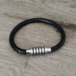 Bracelet-en-cuir-Hector-zoom
