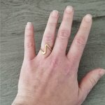 Bague-doree-Dina-2-zoom