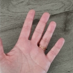 Bague-doree-Maelie-noire-3-zoom