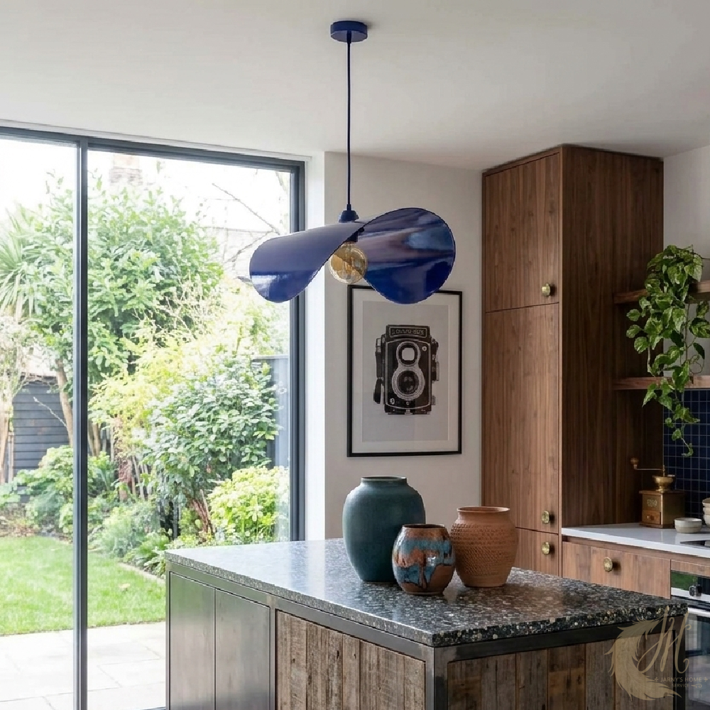 suspension-jugo-metal-bleu-ambiance