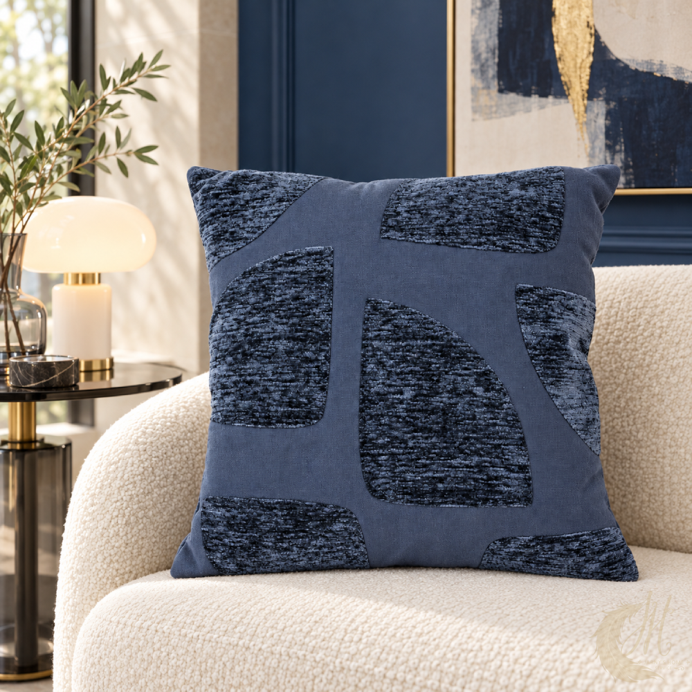 coussin-jacquard-chenille-bleu-marine-ambiance