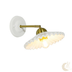 applique-babouchka-ceramique-plissee-platine-blanche-allume