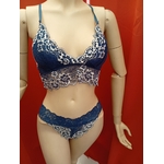 ensemble de soutien gorge et string en dentelle (1)