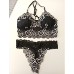 ensemble de soutien gorge et string en dentelle (3)