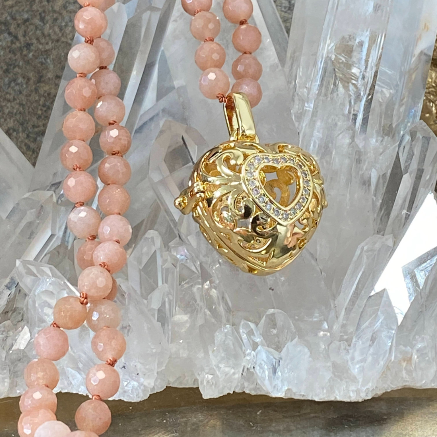 collier-pierres-de-soleil-pendnetif-coeur