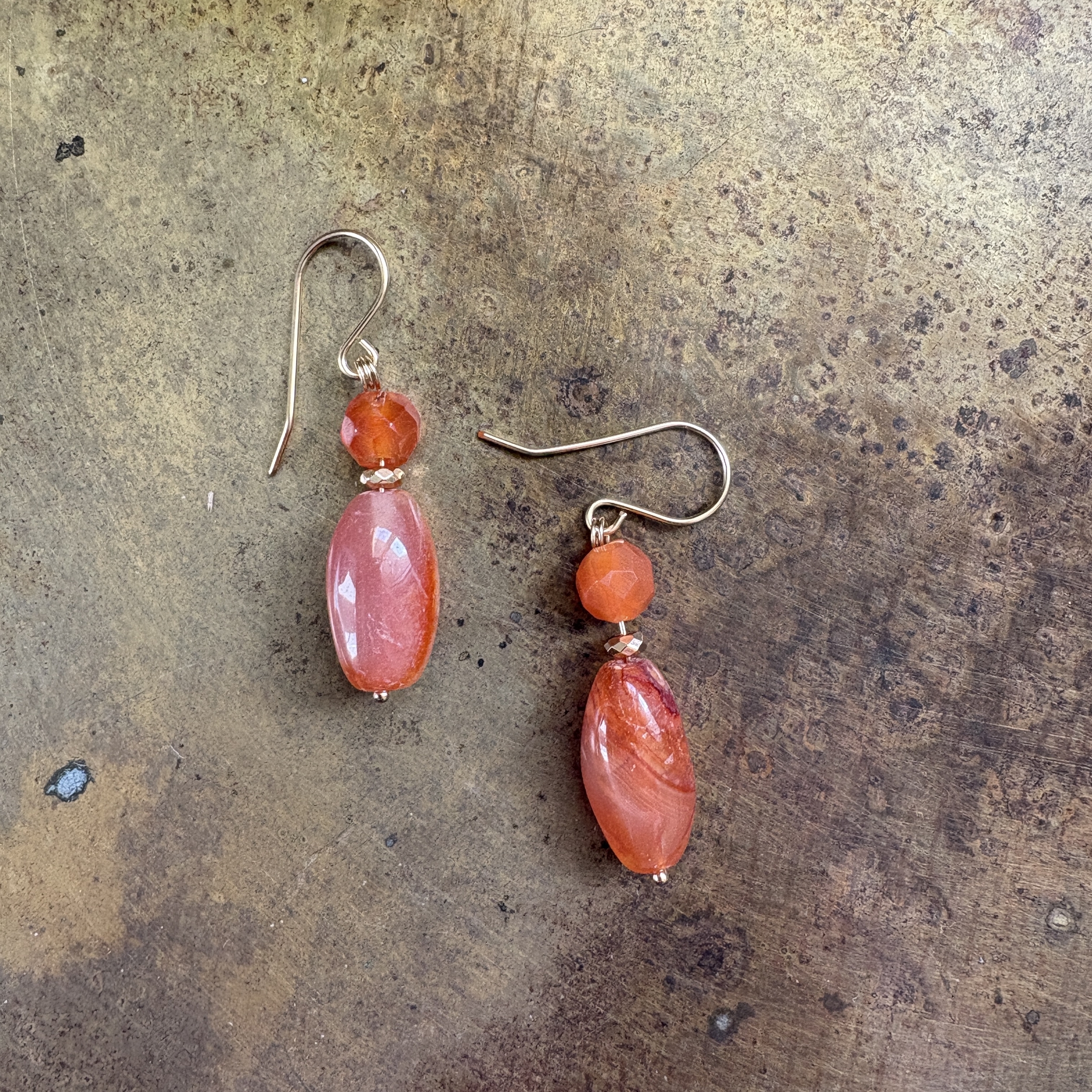 Boucles-d-oreilles-pierres-orange-or