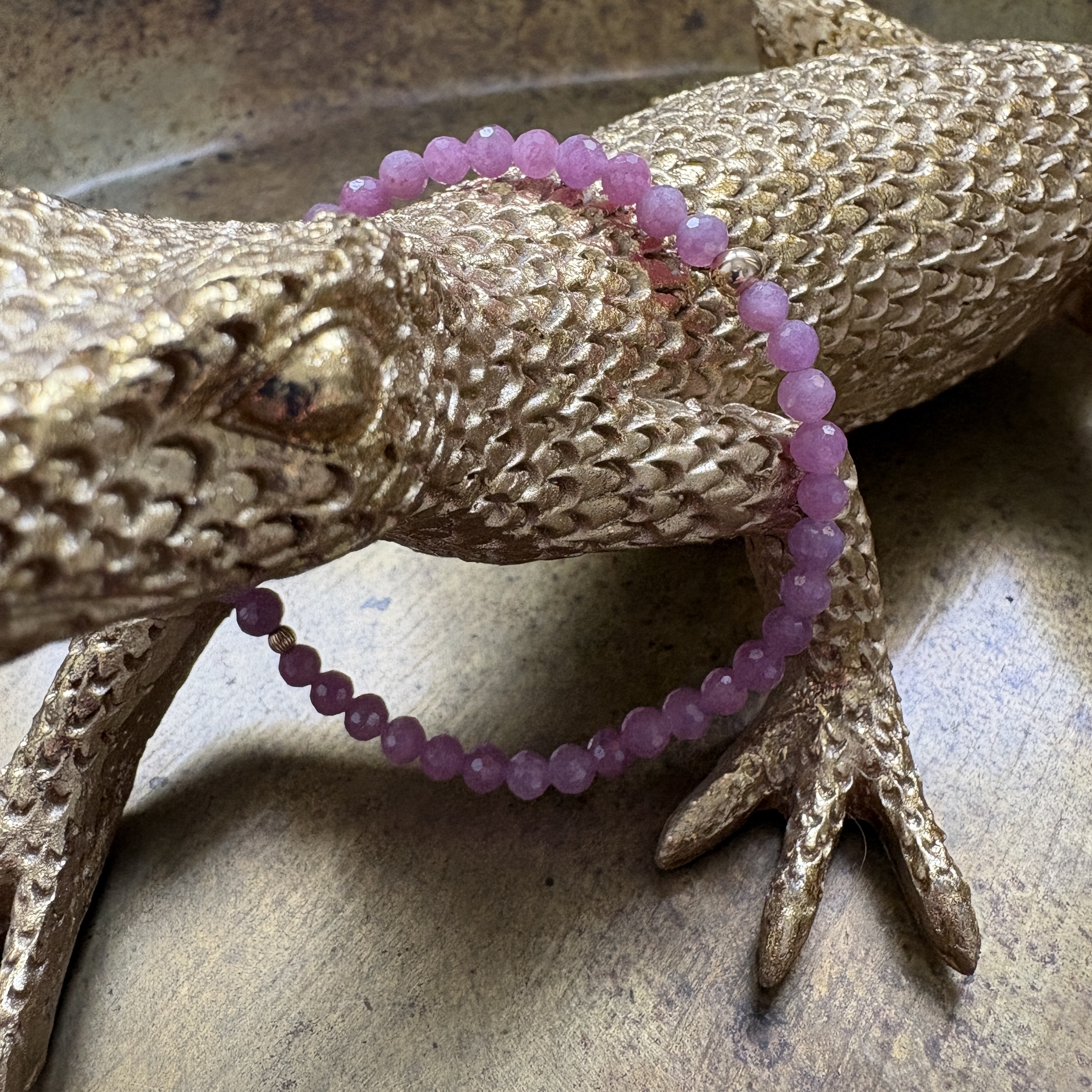 bracelet-rubis-facettes-gold-filled