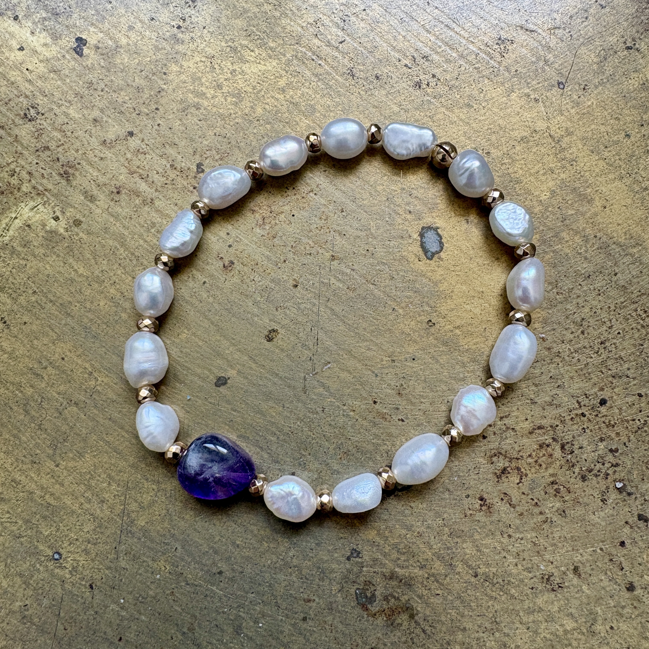 bracelet-perles-amethyste-hematite