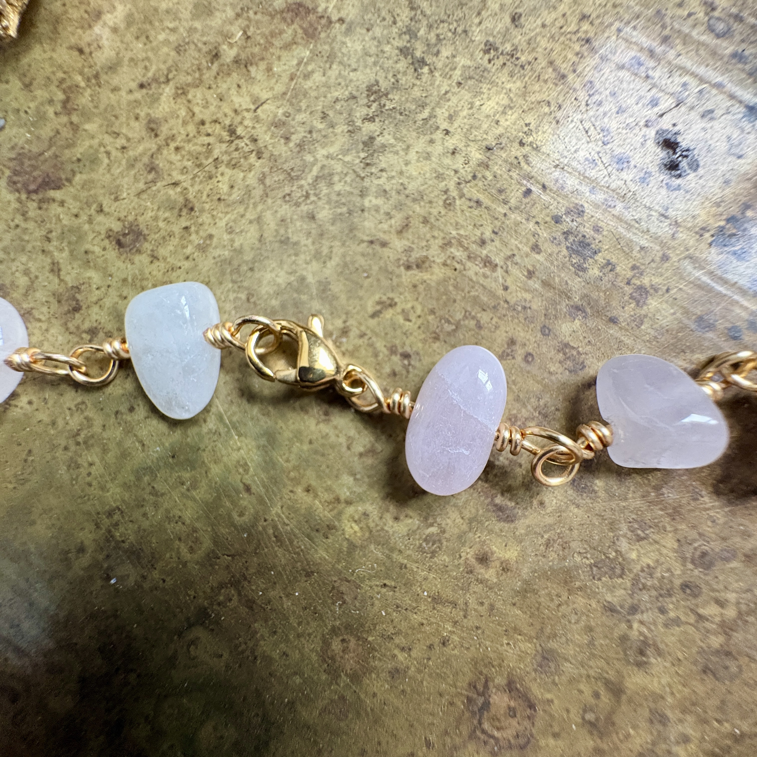 collier-court-quartz-rose-fait-main-france.2