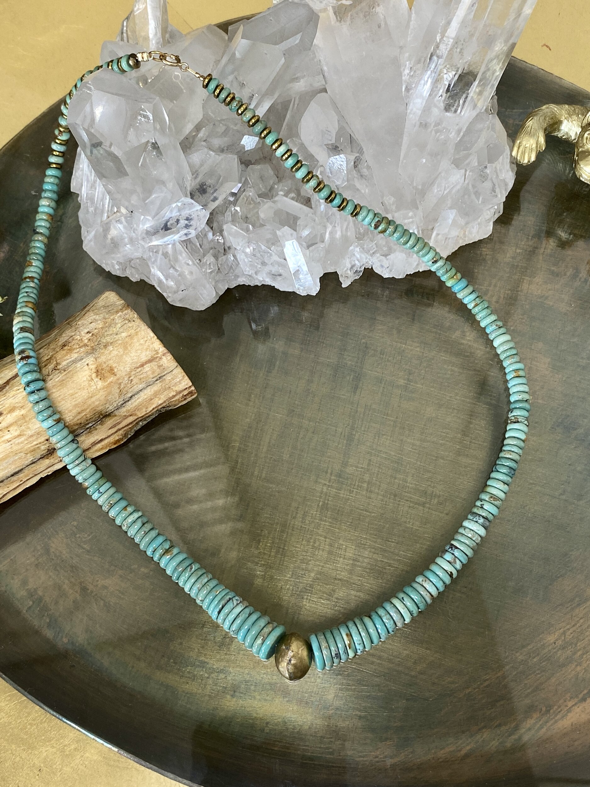collier en véritable turquoises