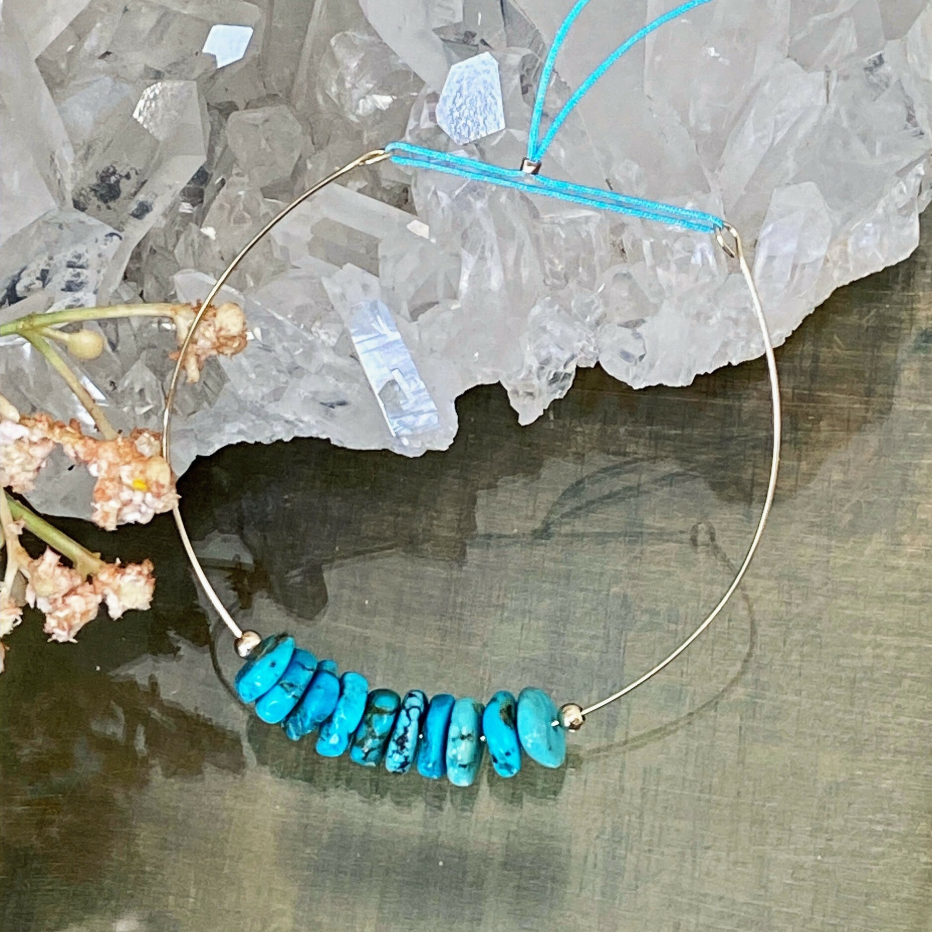 Jonc en turquoise du Tibet et or laminé 14 carats