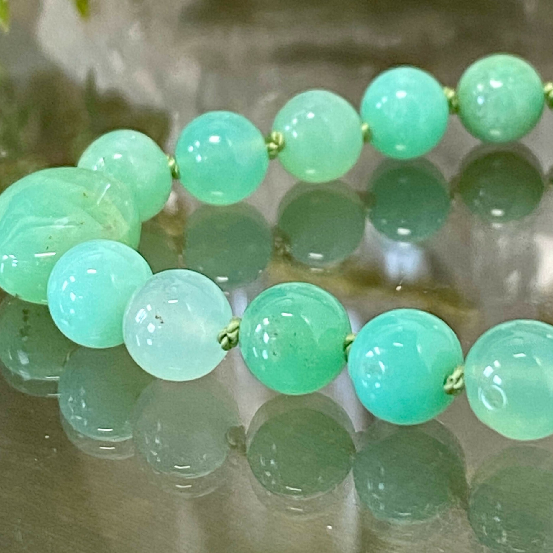 Bracelet en chrysoprase AAA et or laminé, pièce unique 5